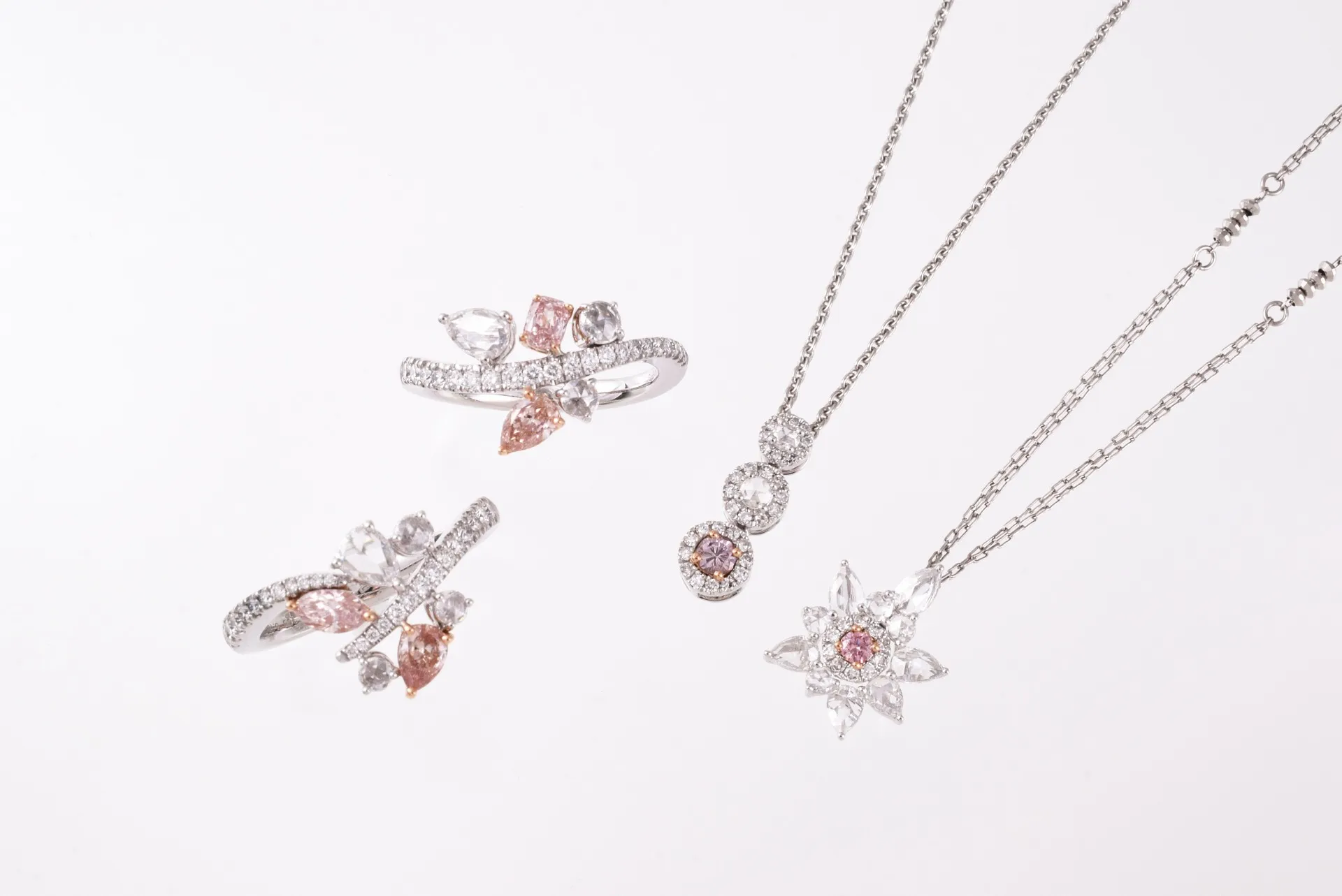 ファンシーピジョンダイヤモンド